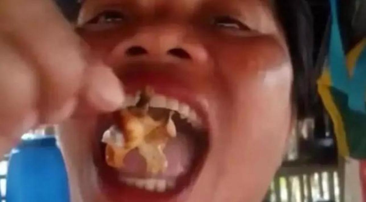 Emma Amit en un dels seus vídeos a les xarxes socials