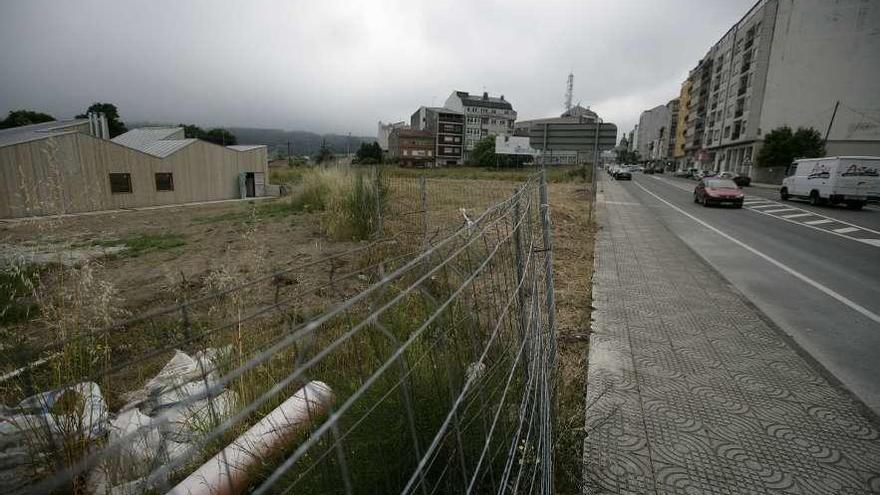 Vista de la zona de A Baiuca donde el Concello prevé crear un parque infantil vallado. // Bernabé / Cris M.V.