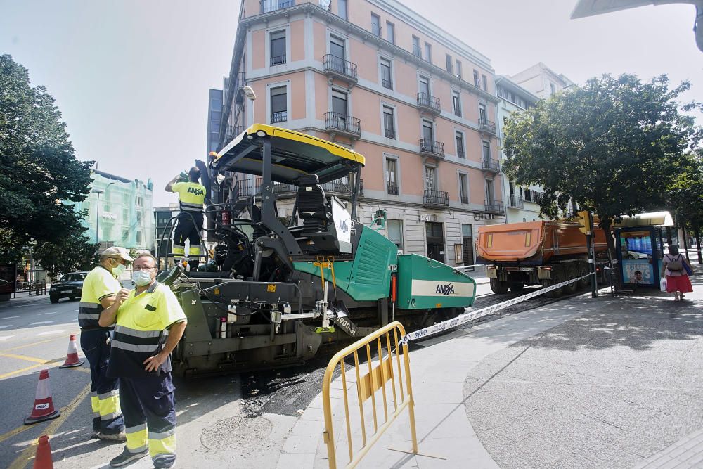 Reasfaltatge al carrer Santa Eugènia.