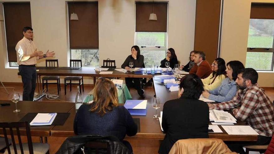 El seminario formativo se celebra en el hotel Torre do Deza. // Bernabé/Javier Lalín