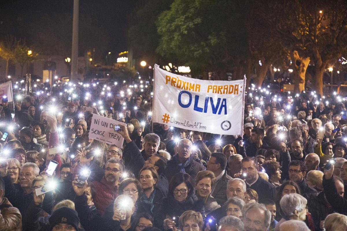 Una de las manifestaciones para reivindicar el tren Gandia-Oliva-Dénia