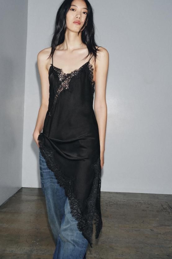 Vestido lencero de Zara