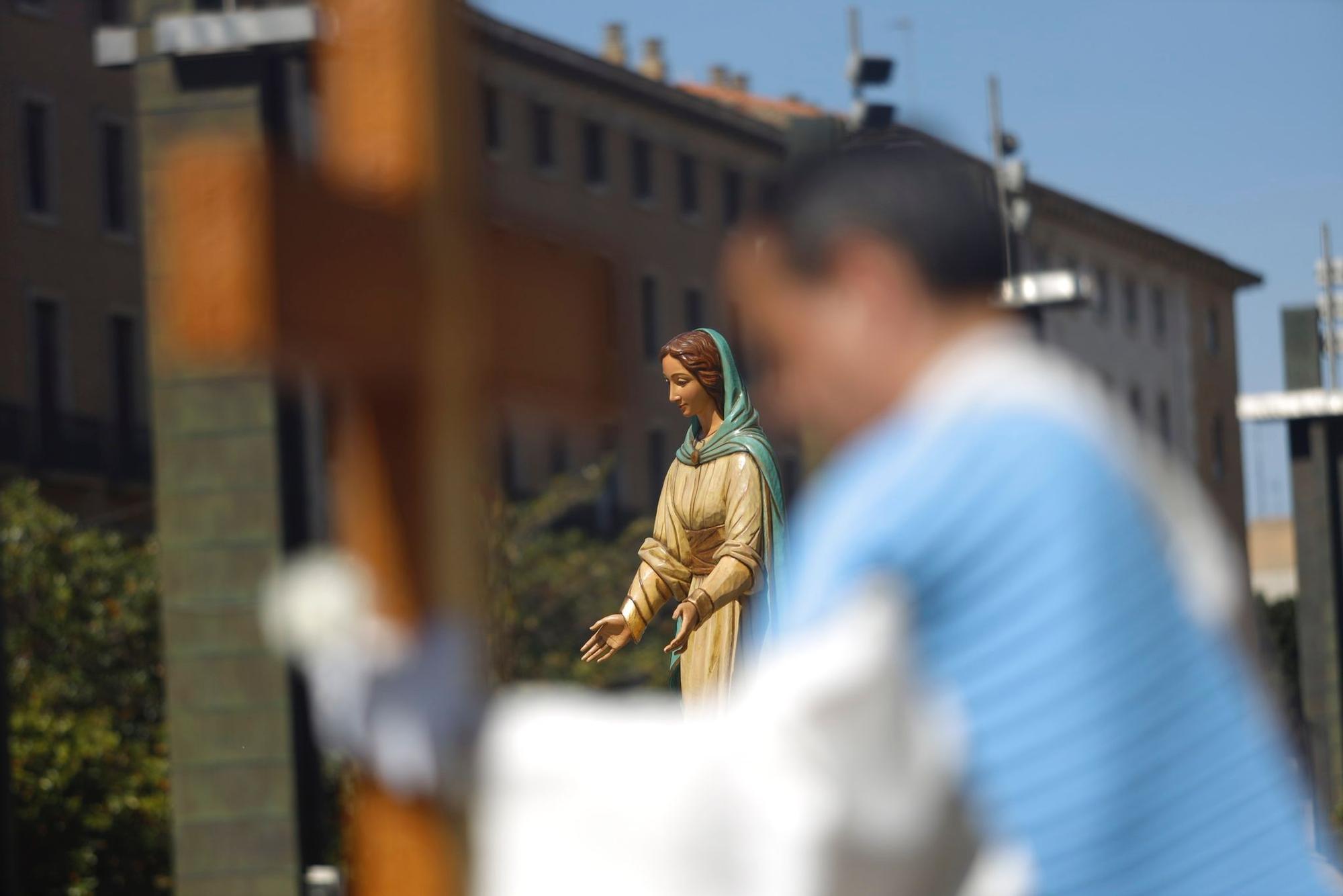 En imágenes | Procesión del Domingo de Resurrección en Zaragoza