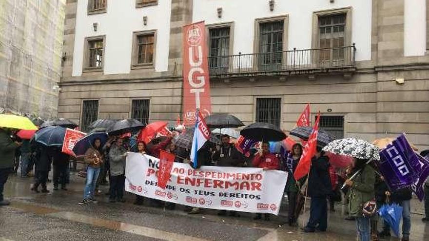 Concentración ante la Audiencia Provincial de Pontevedra. // C. G.