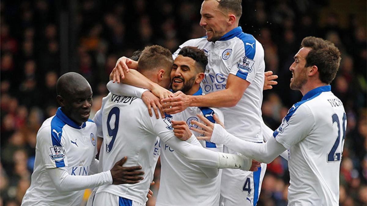 Los jugadores del Leicester celebran un gol de esta temporada.