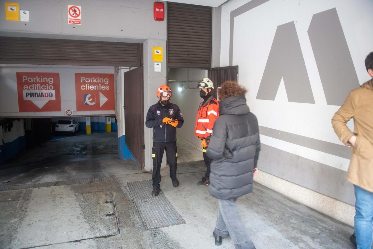 El incendio en un garaje en A Coruña que alarmó a los vecinos: "Ha sido una noche espeluznante"