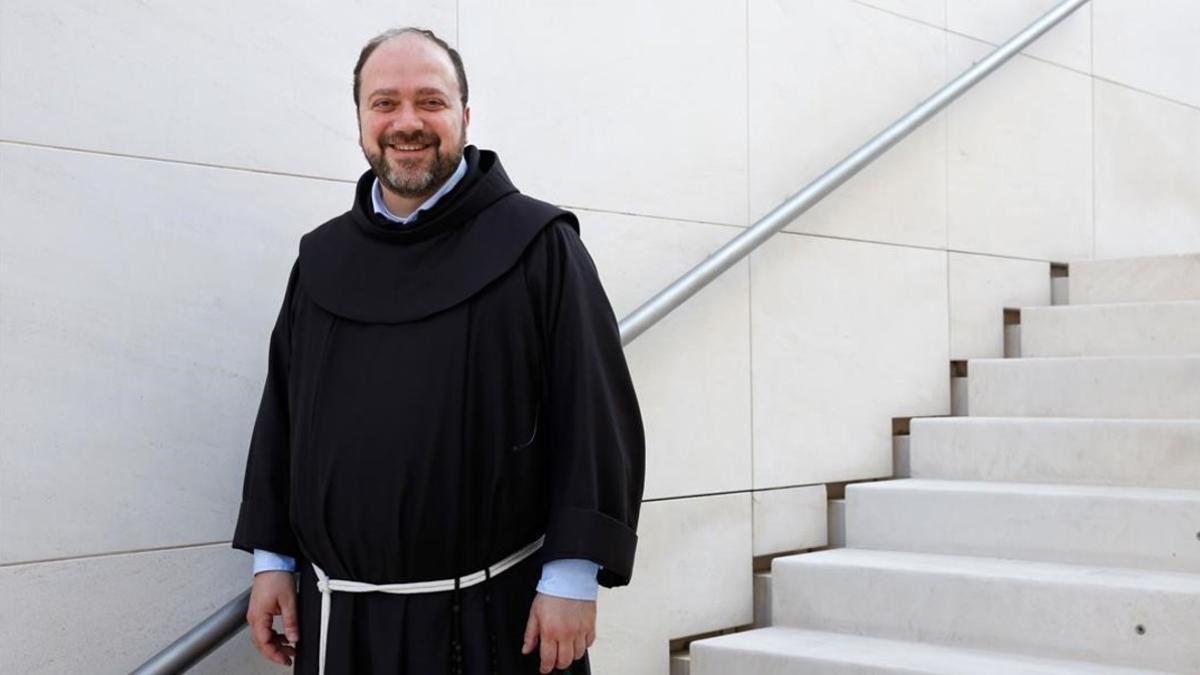 El padre Ibrahim Alsabagh, un fraile franciscano sirio que volvió a su país para ayudar a su gente.