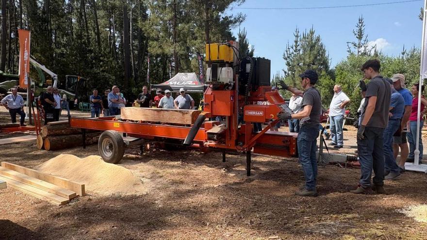 Los expositores de la feria internacional Asturforesta, satisfechos: &quot;Es un gran escaparate&quot;
