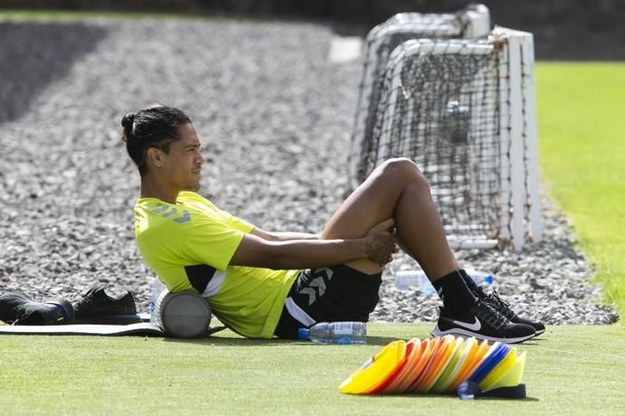 24.09.19. Las Palmas de Gran Canaria. Fútbol segunda división temporada 2019/20. Entrenamiento de la UD Las Palmas en la Ciudad Deportiva Barranco Seco. Foto Quique Curbelo  | 24/09/2019 | Fotógrafo: Quique Curbelo