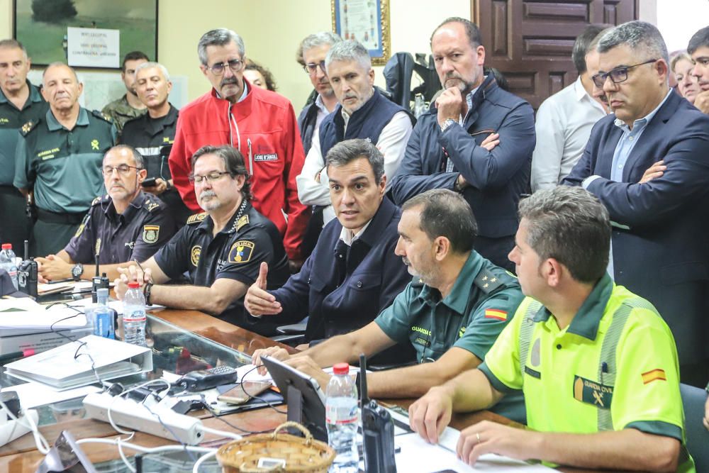 Gota fría en la Vega Baja: Pedro Sánchez, 10 minutos en Orihuela y sin hacer declaraciones.