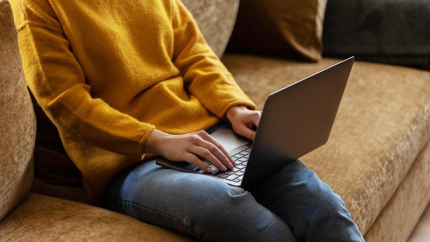 Últimos días de descuentos en productos Apple en Ibiza para estudiantes y profesores