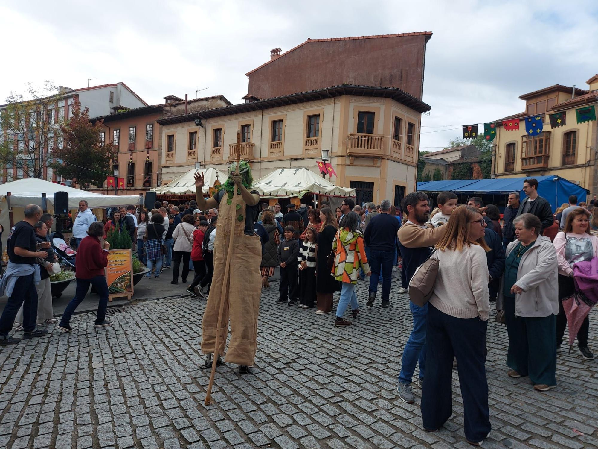En imágenes: Domingo de lleno en la Feria Medieval de Salas