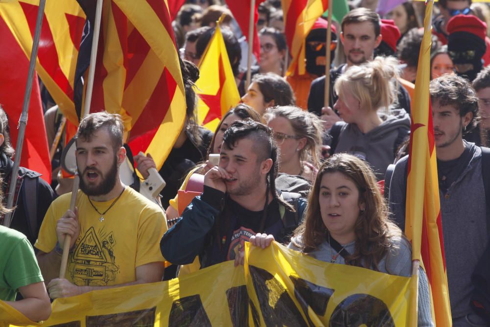 Vaga d'estudiants per demanar la rebaixa de les taxes a Girona