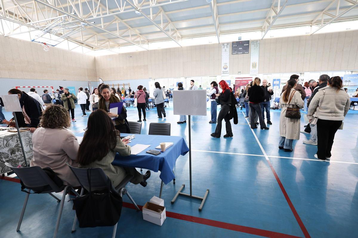 Sant Antoni celebra la sexta edición de la feria de empleo Activa't Portmany Sant Antoni celebra la sexta edición de la feria de empleo Activa't Portmany