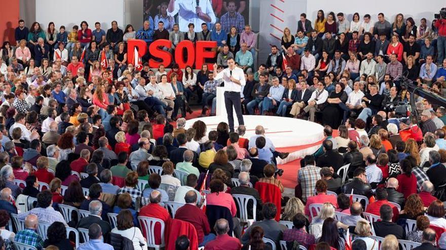 Sánchez arranca en Mérida la precampaña del PSOE