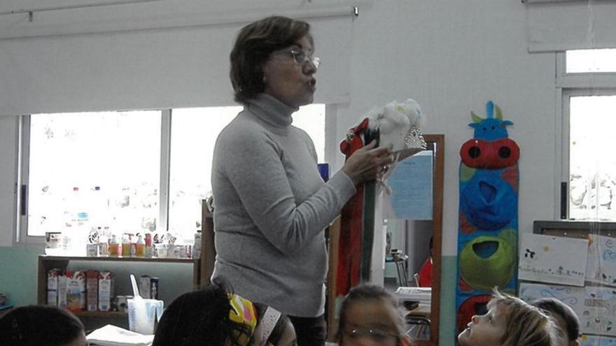 Juana María Hernández, en una clase.