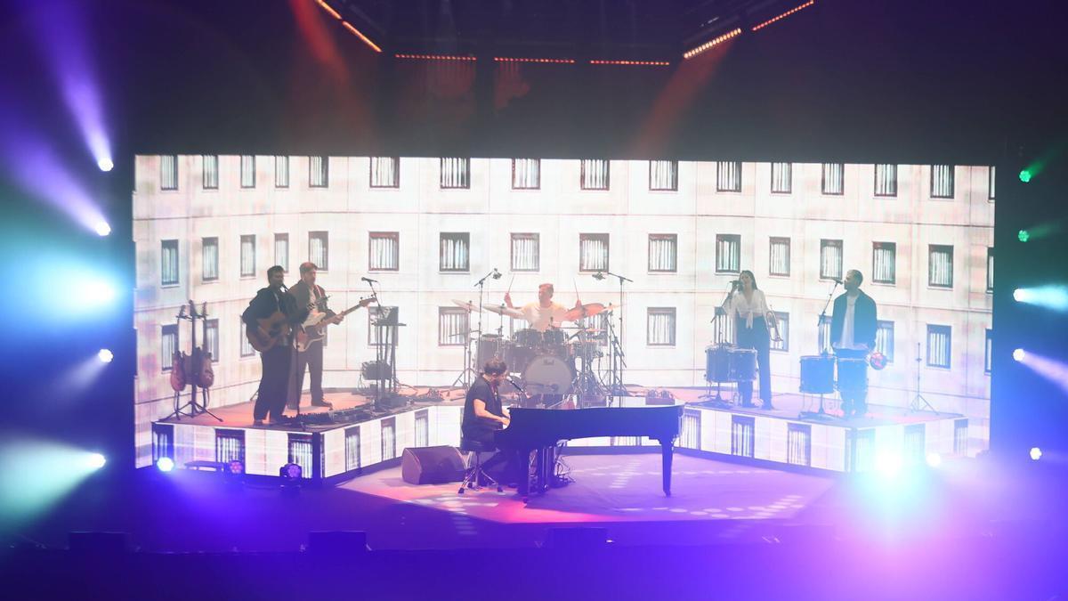 Pablo López conquista Oviedo con un concierto íntimo y lleno de complicidad: "Me encanta estar con ustedes"