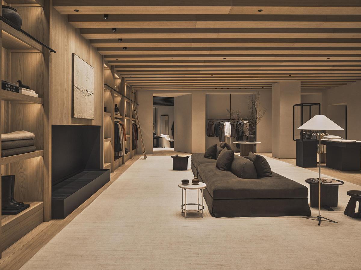 El área principal de la nueva tienda de Zara en la Avenida Diagonal de Barcelona