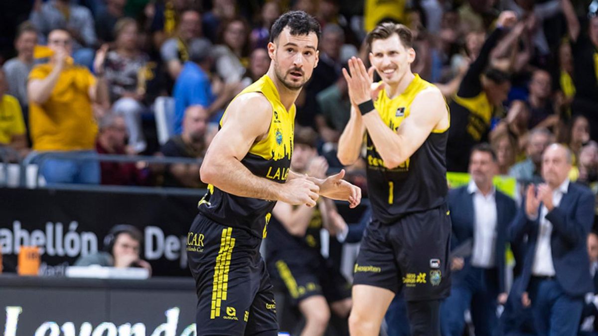 Lluís Costa y David Kramer, en el último partido de la temporada