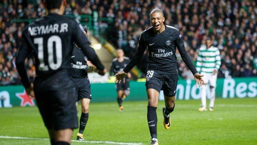 Neymar i Mbappé llueixen en la seva estrena a la Champions amb el PSG