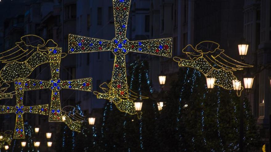 Los ecologistas piden una estética navideña &quot;más austera&quot; para Oviedo frente a quienes piden más iluminación