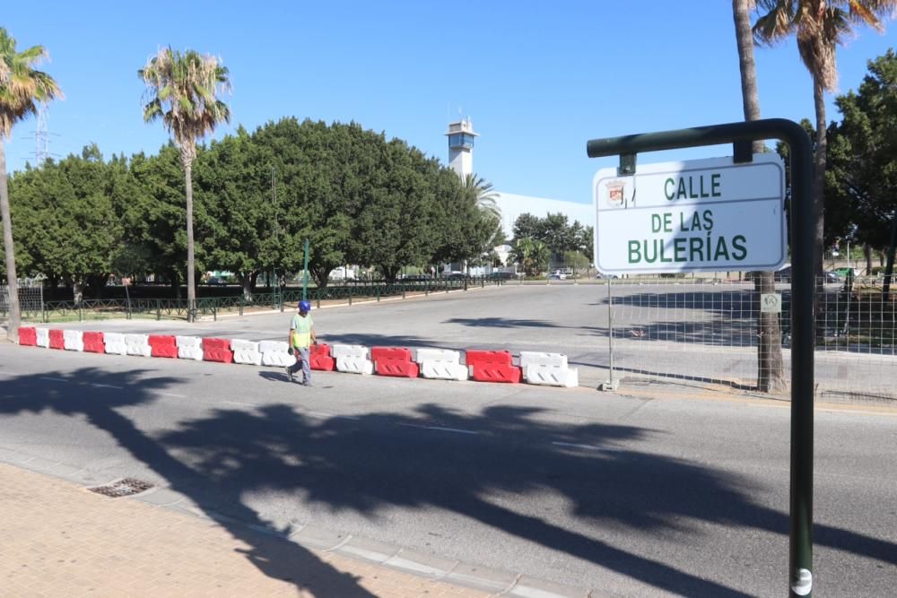 Montaje de la Feria de Málaga en el Cortijo de Torres.