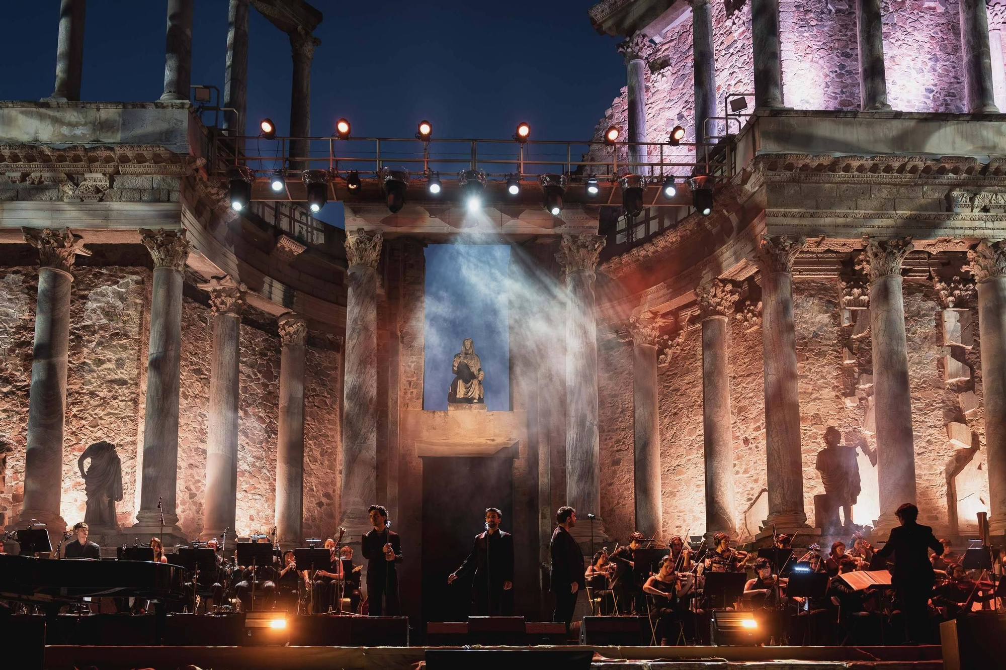 El concierto de Il Volo en el Teatro Romano de Mérida, en imágenes