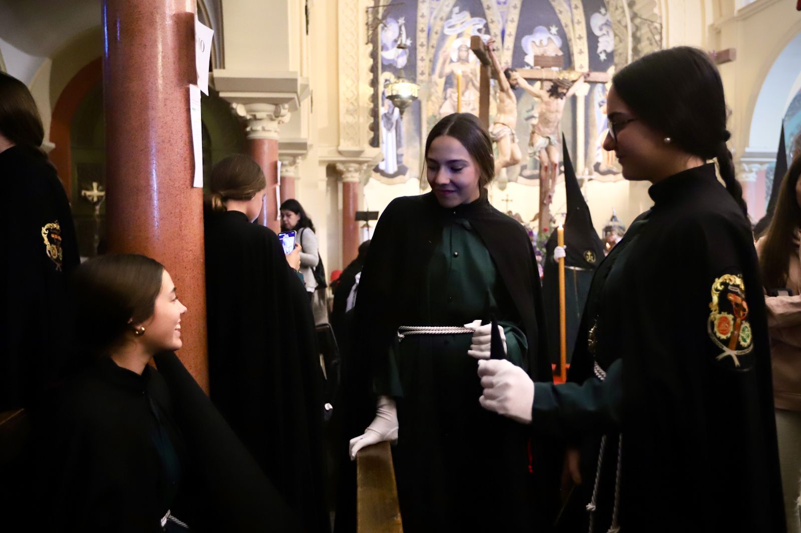 La Conversión reúne en su templo al barrio de Electromecánicas