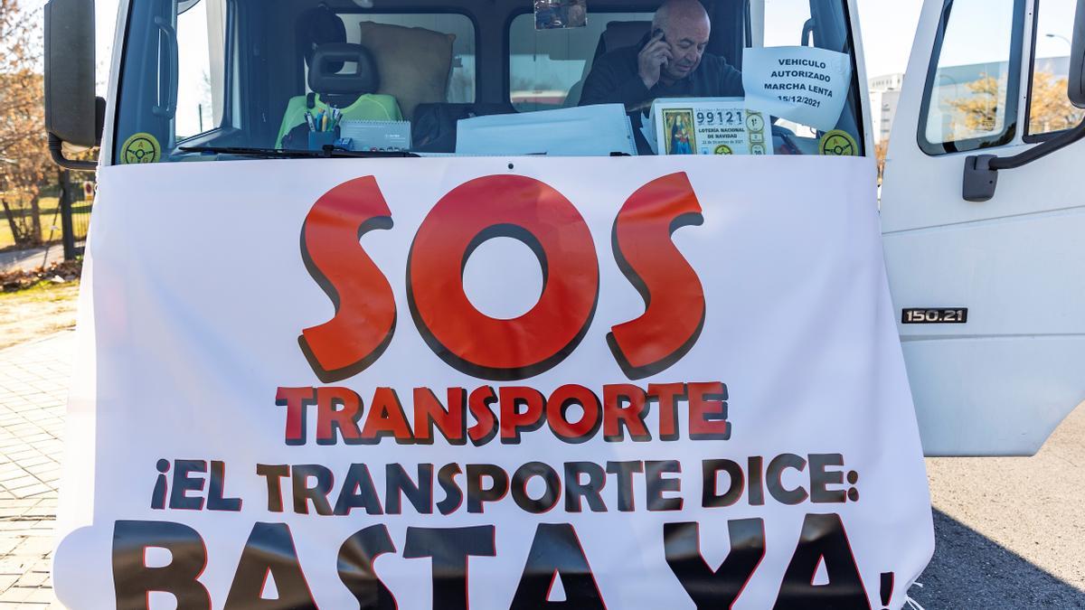 Un transportista en la protesta convocada en Madrid el pasado miércoles.