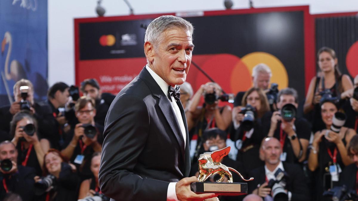 George Clooney inaugura la Mostra Venecia: "Espero que no usen mi imagen para un anuncio de tampones 20 años después de mi muerte"