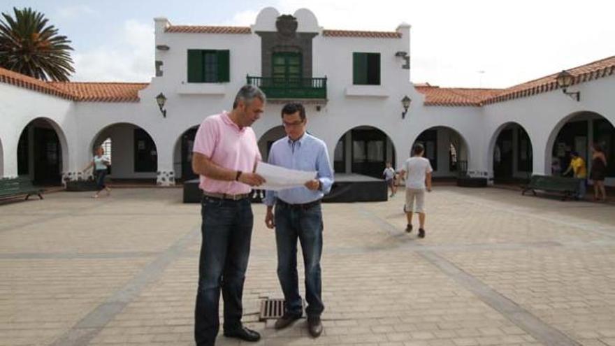 Francisco López, junto a Pablo Rodríguez, en la Casa de la Juventud. | luis del rosario