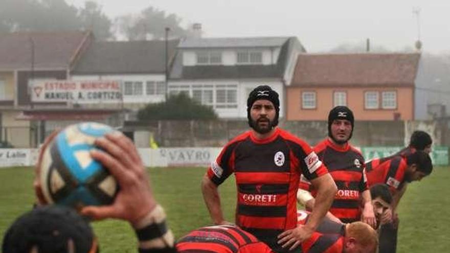 Los jugadores del Coreti, en una &quot;touche&quot;. // Bernabé/Gutier