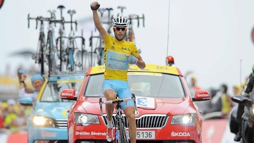 Nibali suma su cuarta victoria y sentencia el Tour