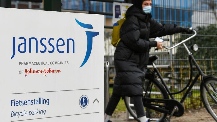 Aturen l&#039;arribada de la vacuna de Janssen a Europa