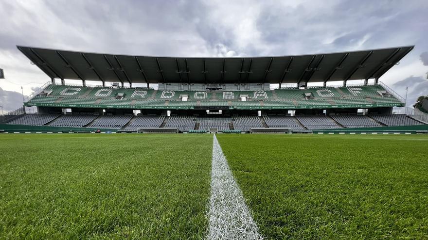 El Córdoba CF tira de épica para embolsarse el derbi ante el Recreativo de Huelva