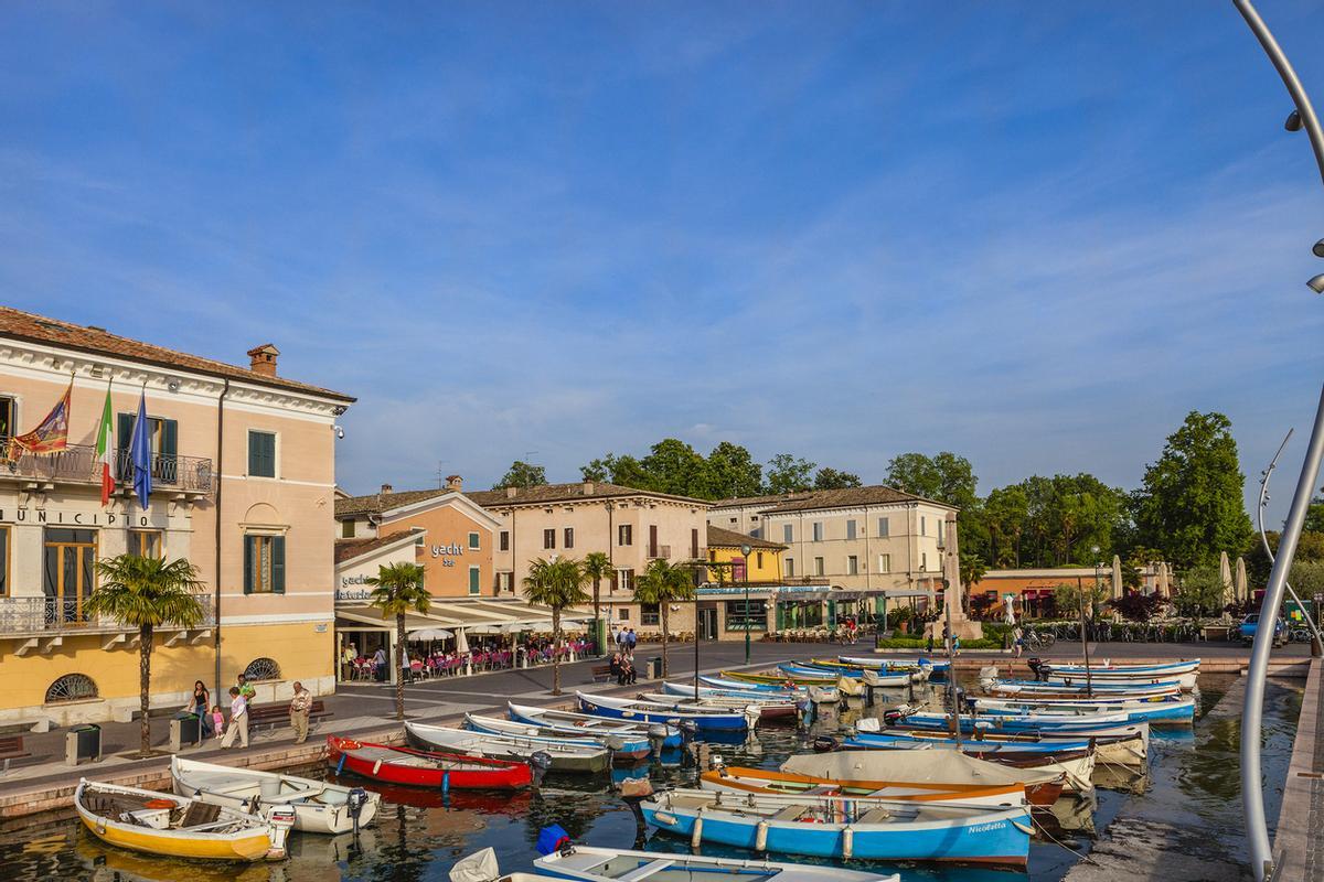 Bardolino: el pueblo del vino y el aceite de oliva.