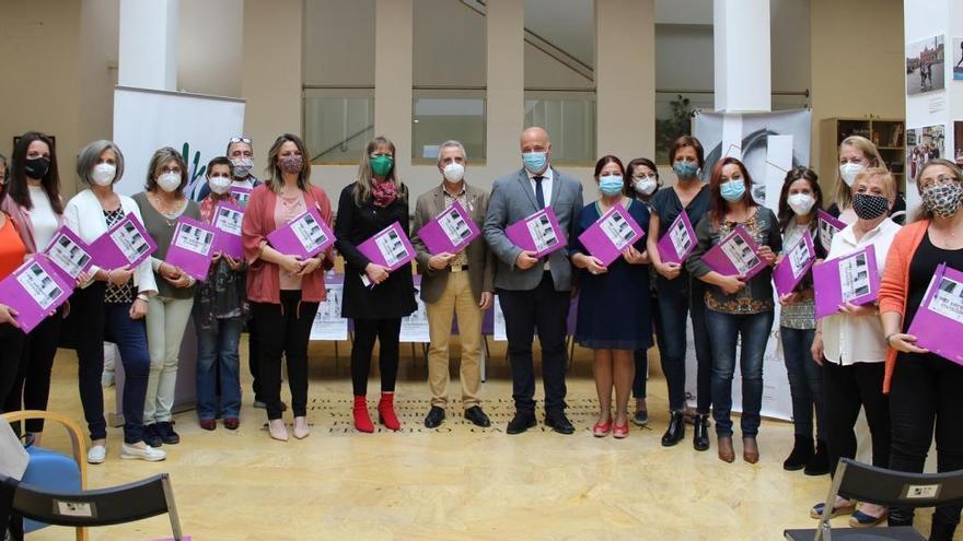 La Biblioteca municipal de Lucena alberga una exposición sobre la violencia de género