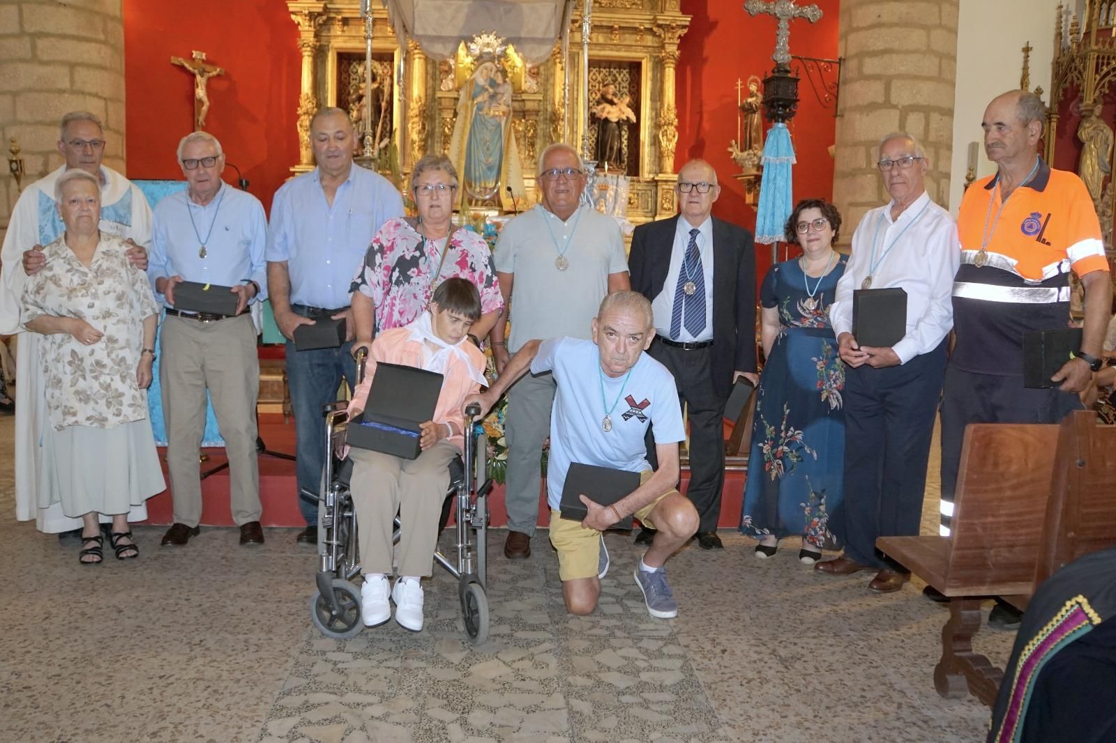 GALERÍA | Homenaje a la Directiva de la Virgen de la Salud