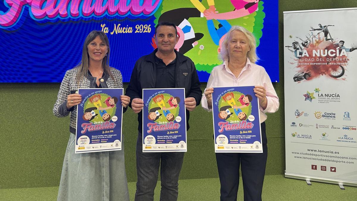 Presentación del Día de la Familia 2026 con Beatriz Pérez-Hickman, concejala de Bienestar Social, Gemma Márquez, concejala de Igualdad y Políticas Inclusivas y Bernabé Cano, alcalde de La Nucía