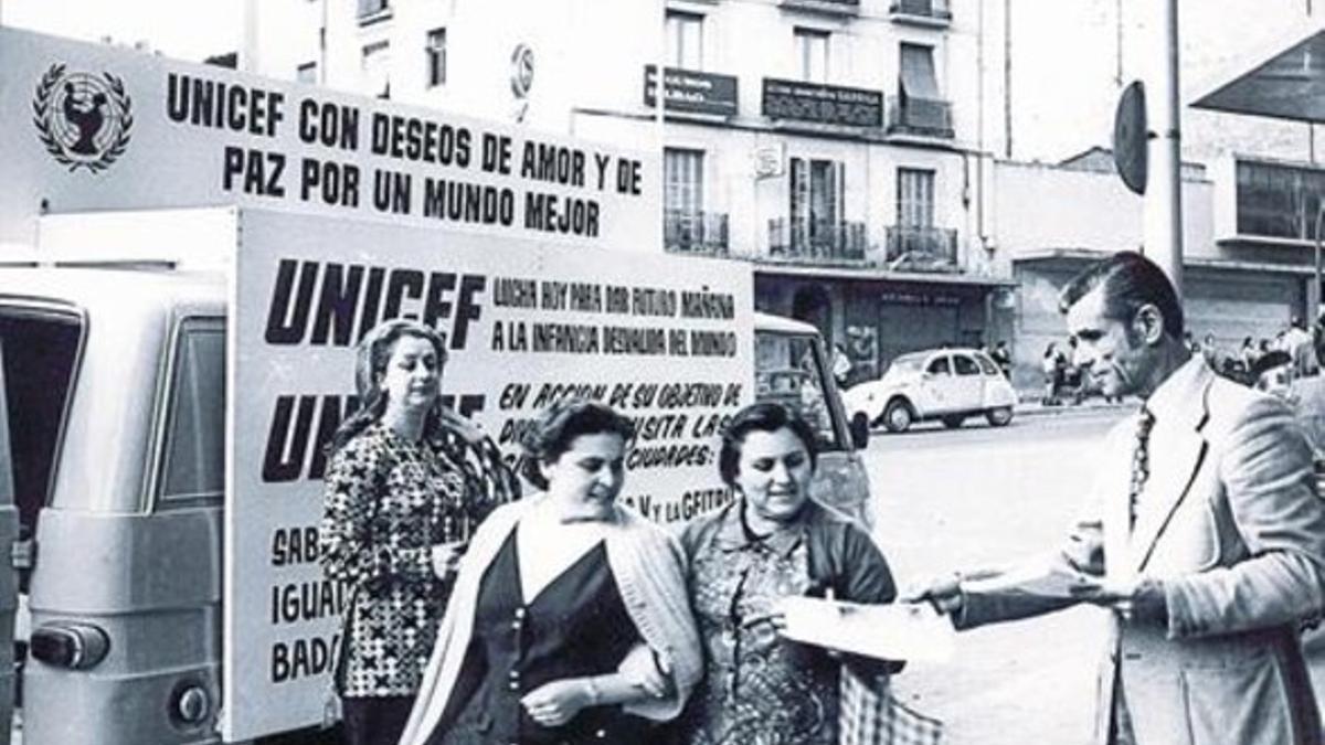 Los inicios 8 Acto de información y petición de aportaciones en Barcelona en la década de los 70.