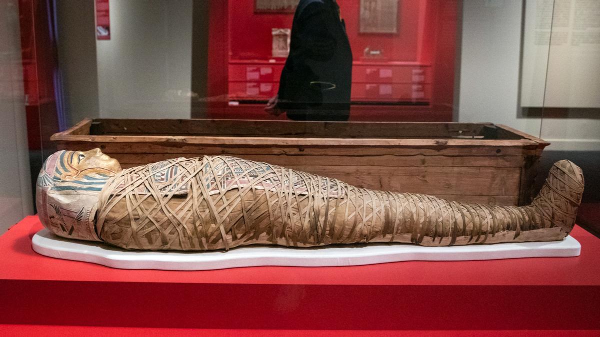 Momia de un joven de la época grecorromana, de nombre desconocido.