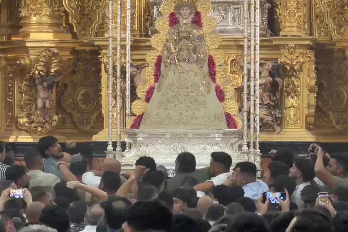 La Virgen de Rocío, la pasada madrugada.