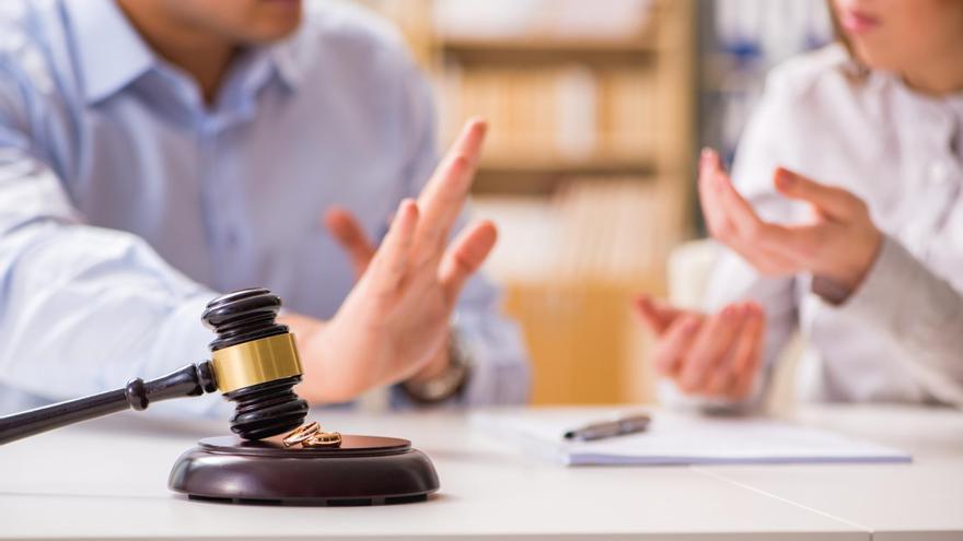 Denuncian un caso de discriminación lingüística en Baleares por parte de una abogada en un divorcio