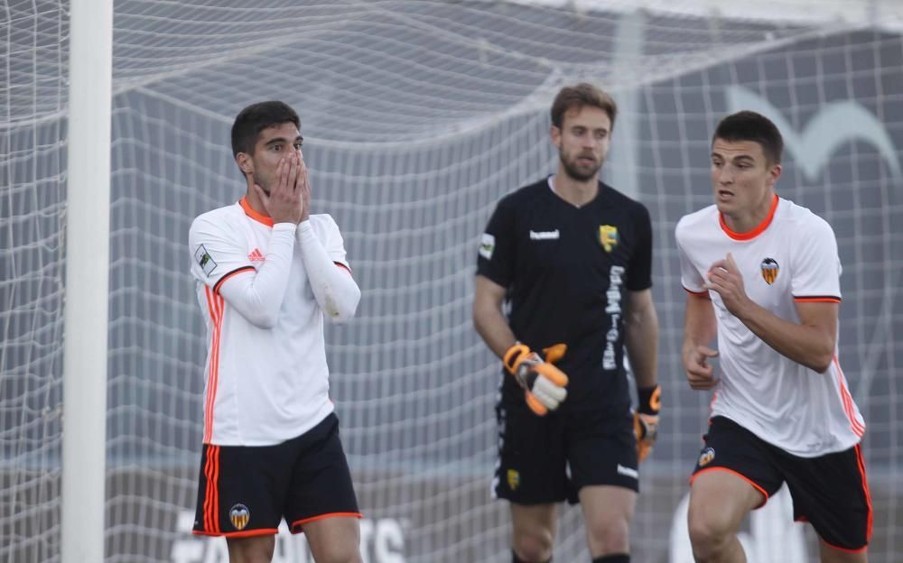 Valencia Mestalla - Llagostera, en imágenes