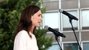 Sanna Marin pronuncia un discurso, el 25 de agosto, durante una reunión del Partido Demócrata, en Hameelinna (Finlandia).