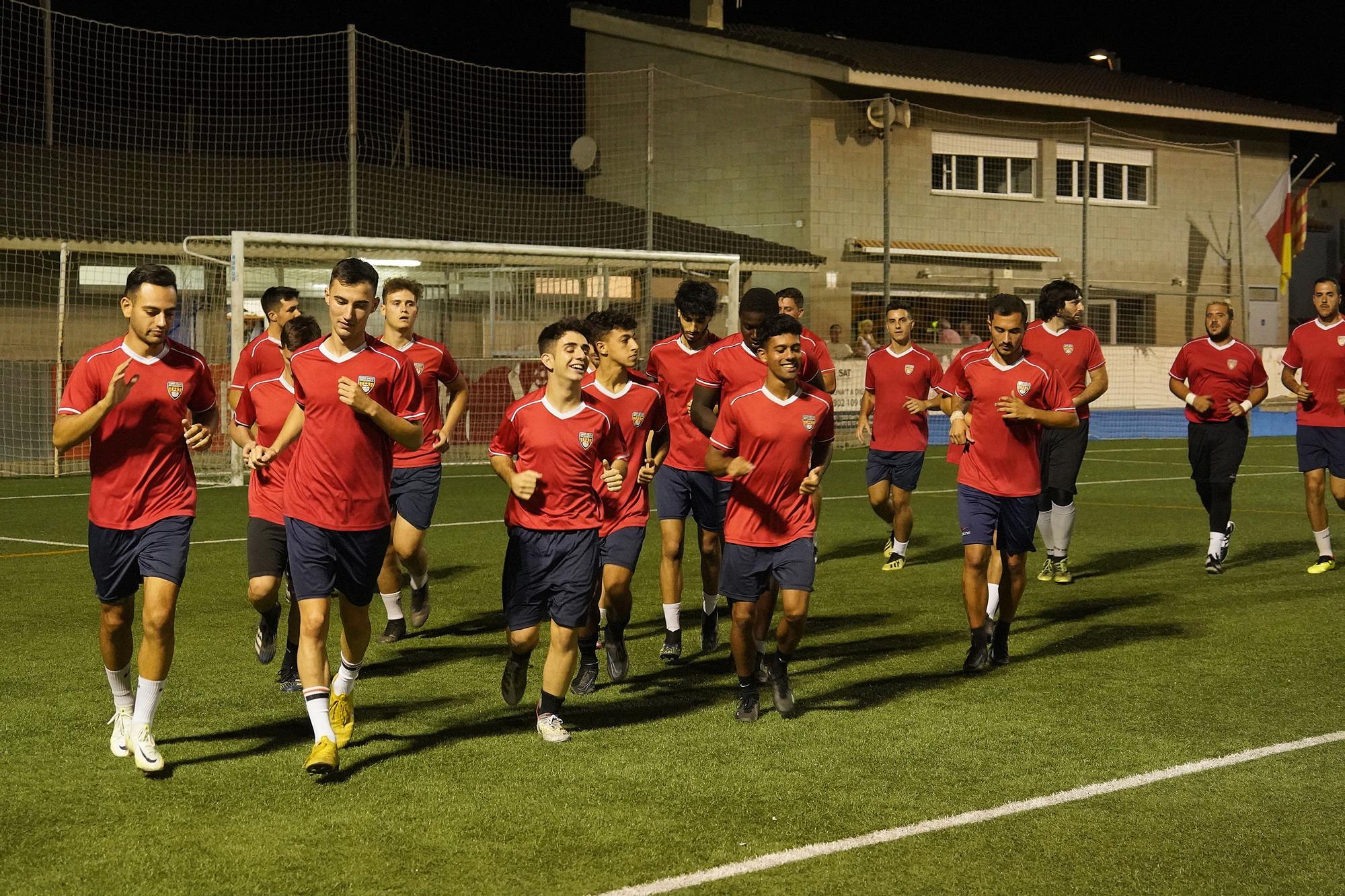 Club de Futbol Sant Feliu de Guíxols entrenant a Vilartagues