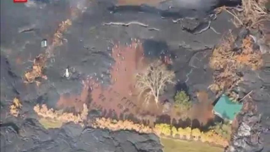 La lava del Kilauea amenaza las primeras casas