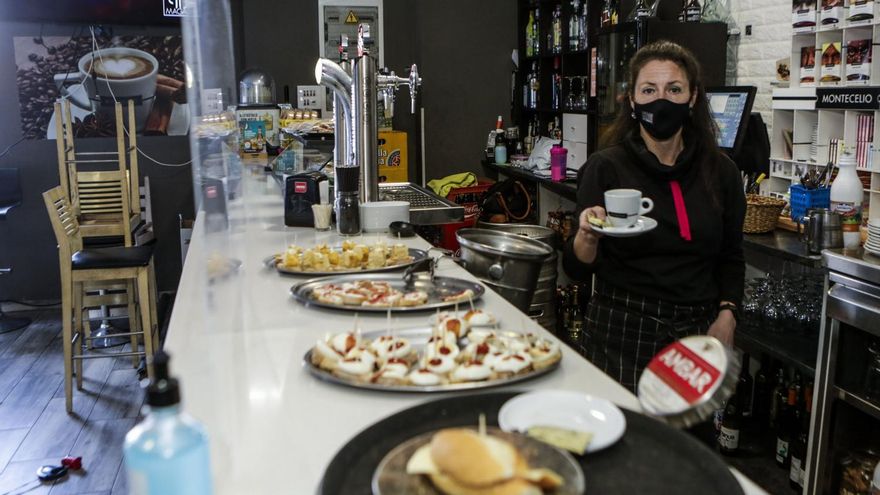 Las dudas tras las nuevas medidas en Asturias: ¿se puede consumir en barra?, ¿qué pasa con los centros comerciales?, ¿y los cierres perimetrales?