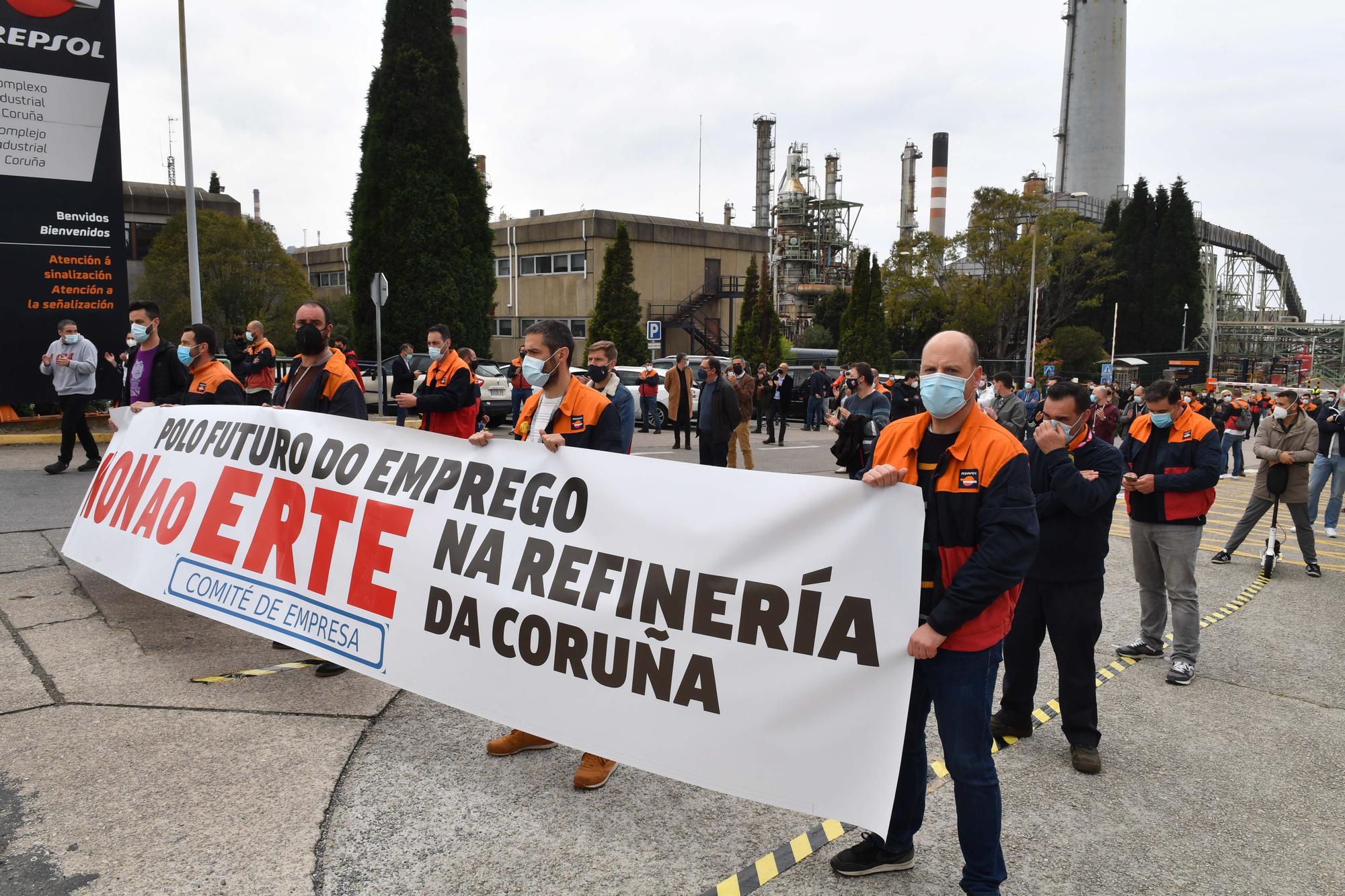 Concentración de trabajadores de la refinería