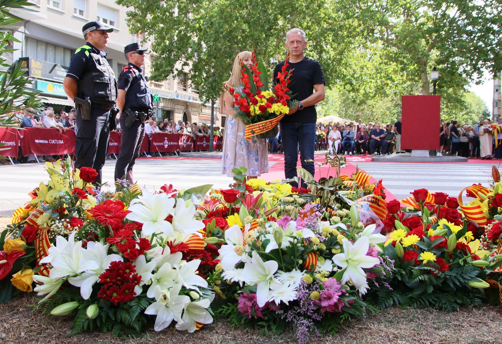 Així ha estat l'acte institucional per la Diada a Manresa